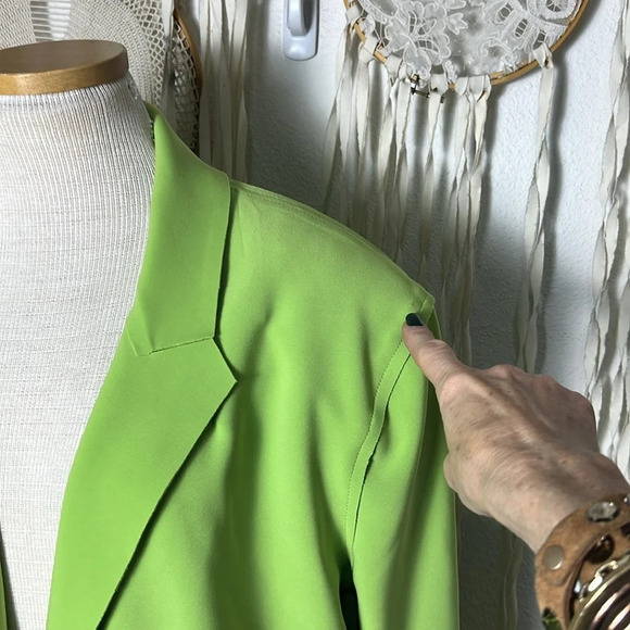 Norma Kamali Peak Lapels Single Breasted Blazer in Neon Green Size M/38 - Picture 8 of 15